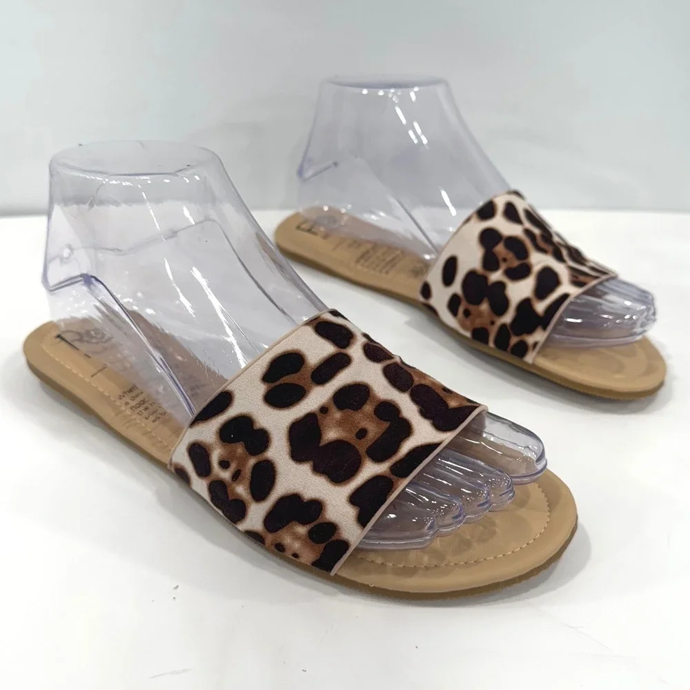 Rollasole Leopard Print Slides Sandals Women's Size Small 5.5-6.5 Flats NWT